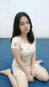 Cerita Sex Kisah ngentot dengan ponakan -